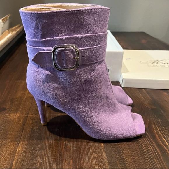 Mata Shoes Calf length bootie in purple side w side zipper size 8 - Picture 5 of 7